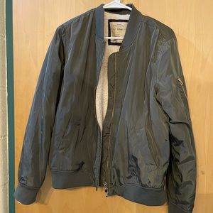 Bomber Jacket - Olive Green with Sherpa Interior